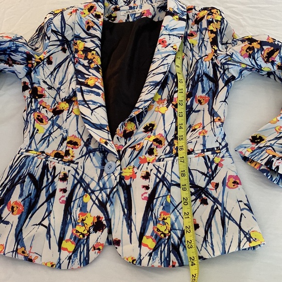 Splashy multi colored blazer. size small - Picture 3 of 8